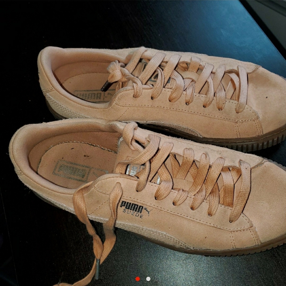 Suede Platform Core Women's Sneakers